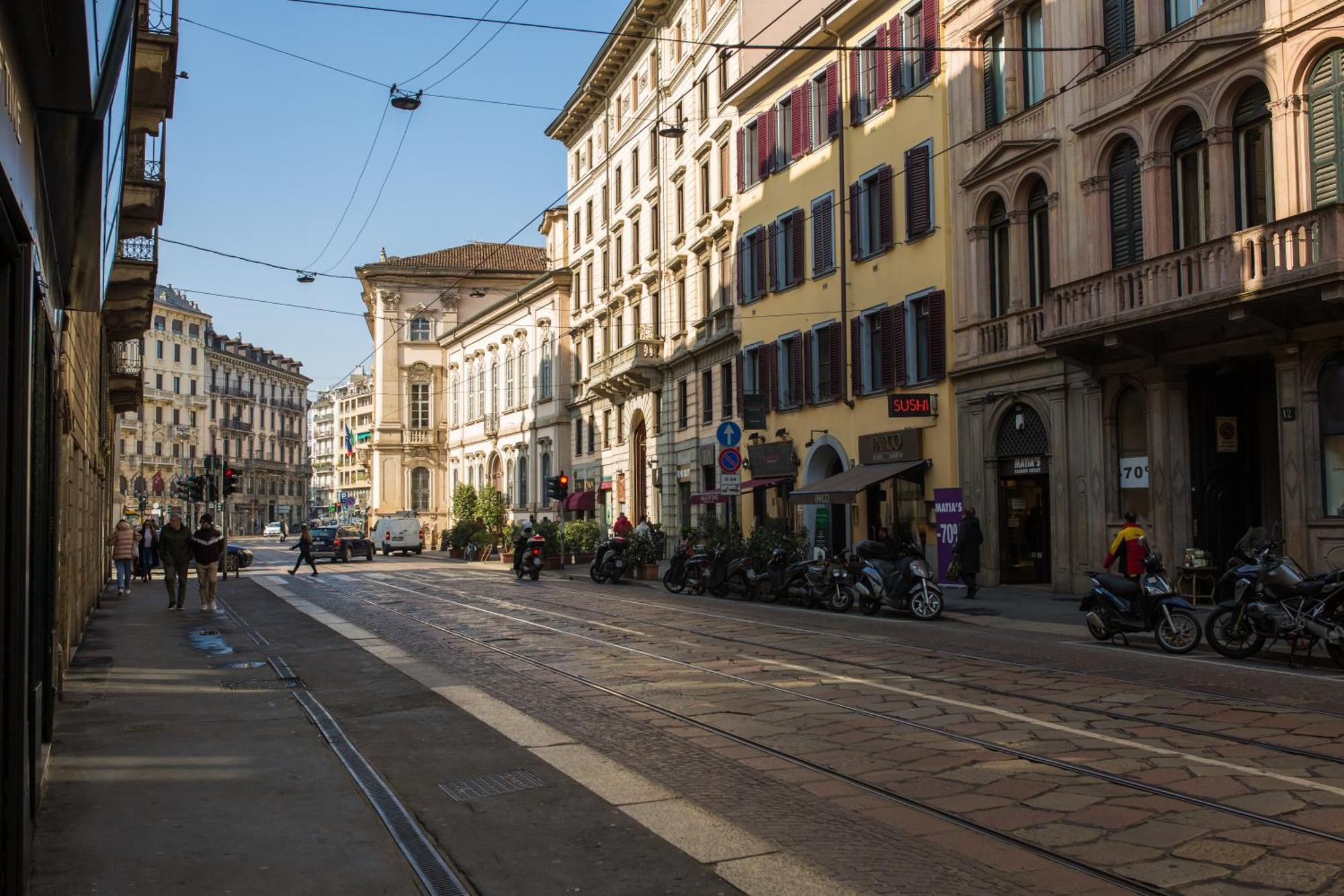 Castle Apartment Near Duomo Milan Exterior photo